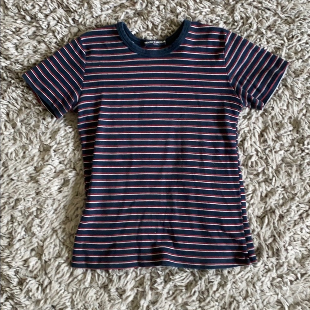 Brandy Melville Tee 🤩